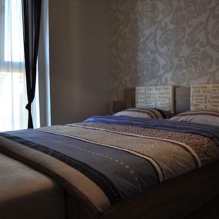 Sofia Central Pretty Apartment المظهر الخارجي الصورة